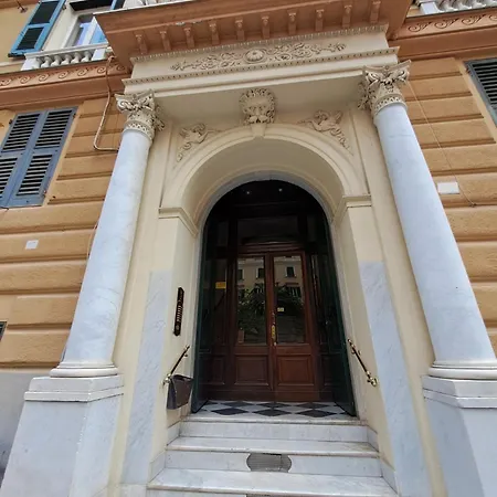L'alcova B&b, A Due Passi Dal Centro 热那亚